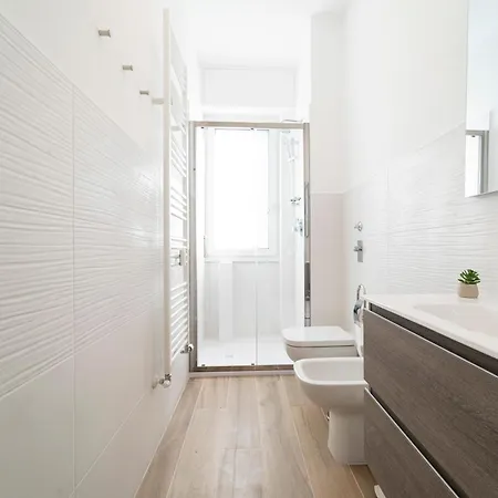 Lejlighed Modern Flat 10 Minutes Duomo Milano