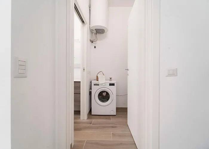 Lejlighed Modern Flat 10 Minutes Duomo